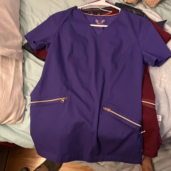 Smitten scrubs - Picture 7 of 12